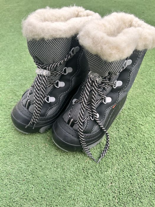 Ботуши с естествена вълна