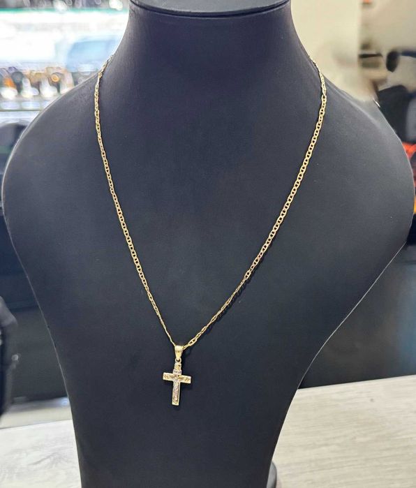 Златен синджир с кръст 14 К 585 /3,68 гр.