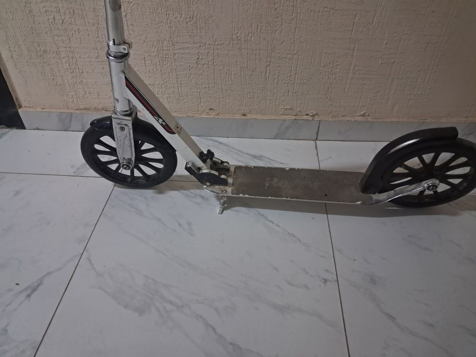 Самокат razor, в хорошем состоянии