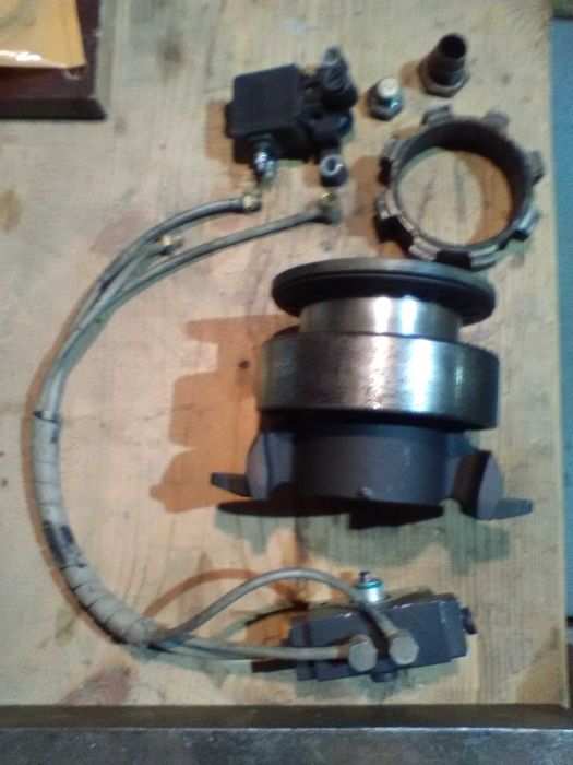 Продам выжимной подшипник автомобиля МАЗ.