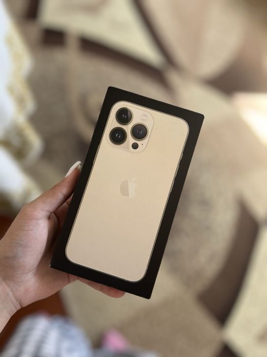 iPhone 13 Pro. Цвет — Gold.
