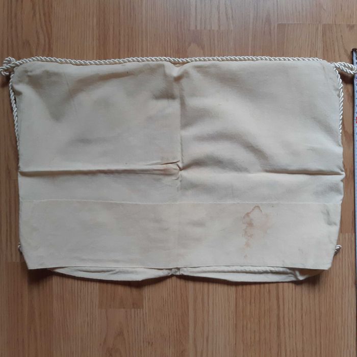 Ръчна бродерия - калъфка за възглавничка