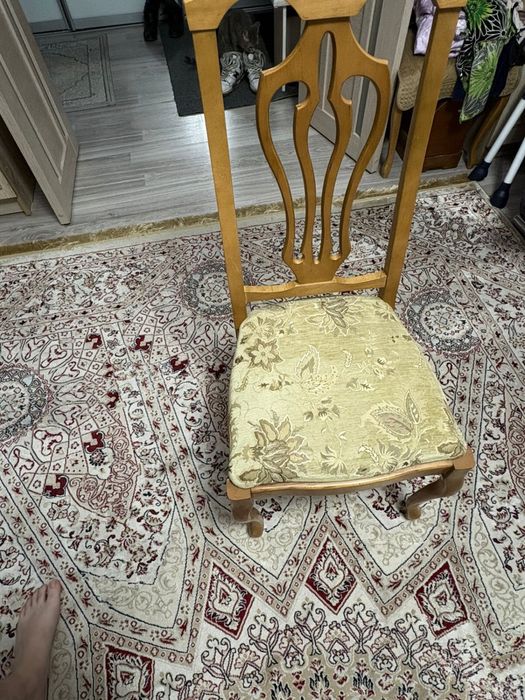 Стулья коричневые 4 шт