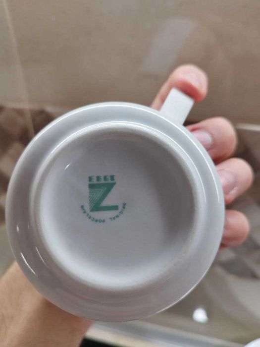 Порцеланови и стъклени сервизи за течности