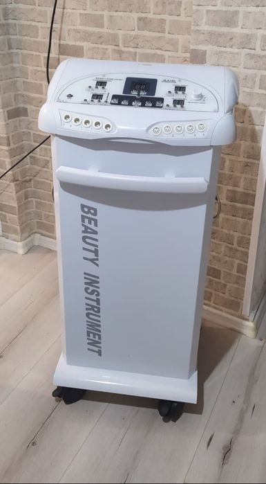 Aparat de presoterapie multifuncțional