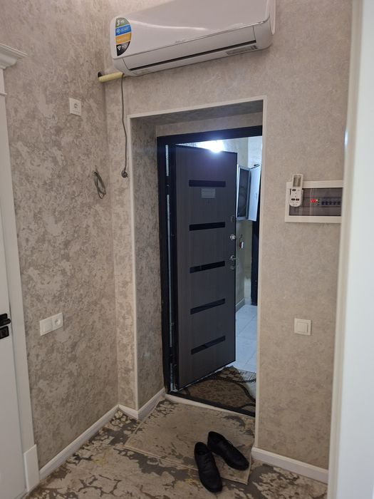 3 хонали, барча шароитлари билан ижарага куйилади.