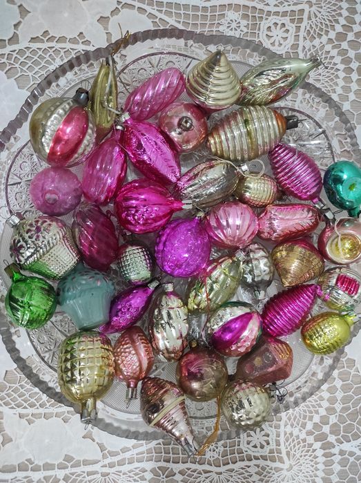 Стеклянные ёлочные игрушки