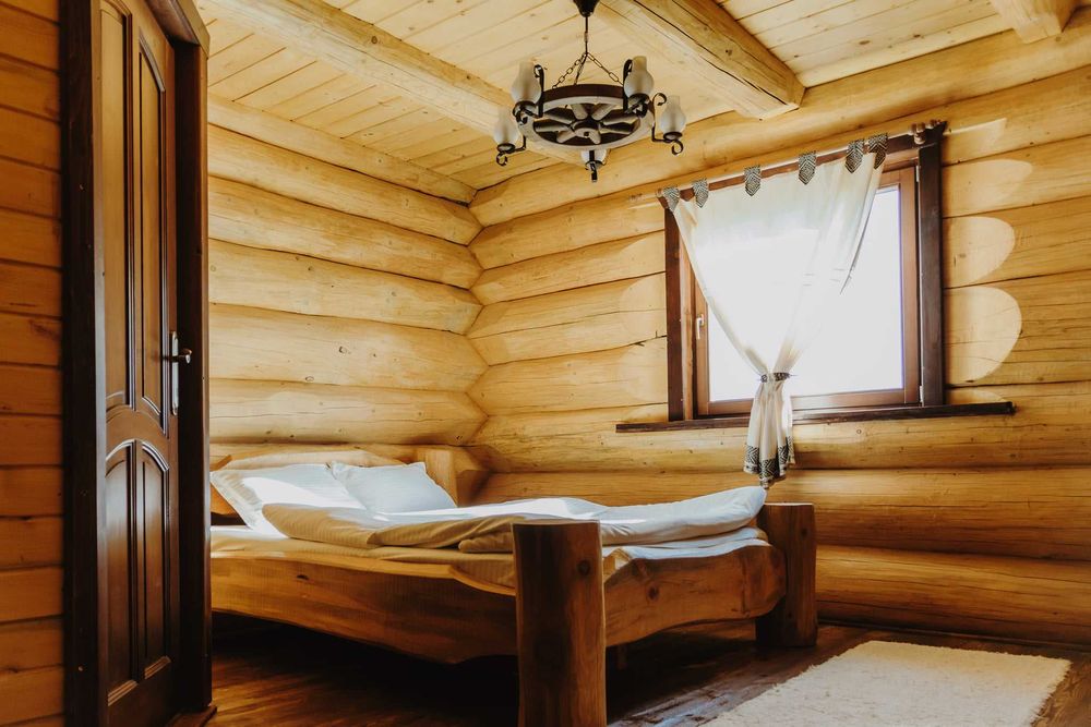 Cabana cu jacuzzi/sauna langa partie