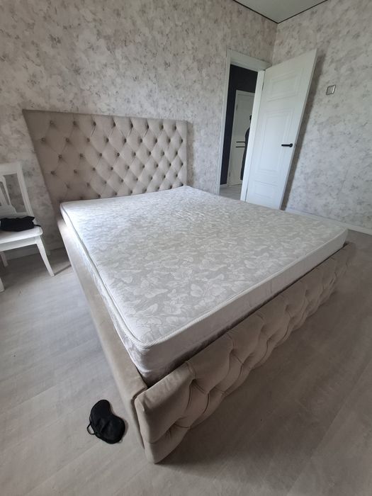 Кровать  для спальни