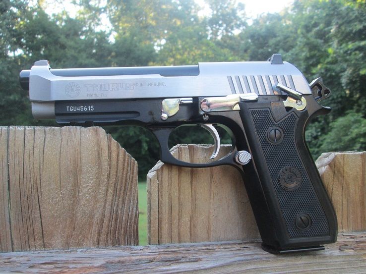 Pistol airsoft MODIFICAT la 3.7 jouls in stare perfecta de functionare