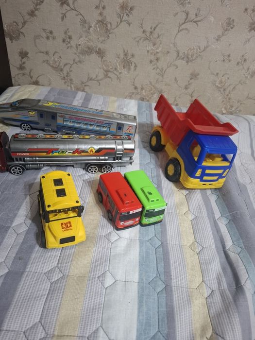 Срочно продам детские игрушки