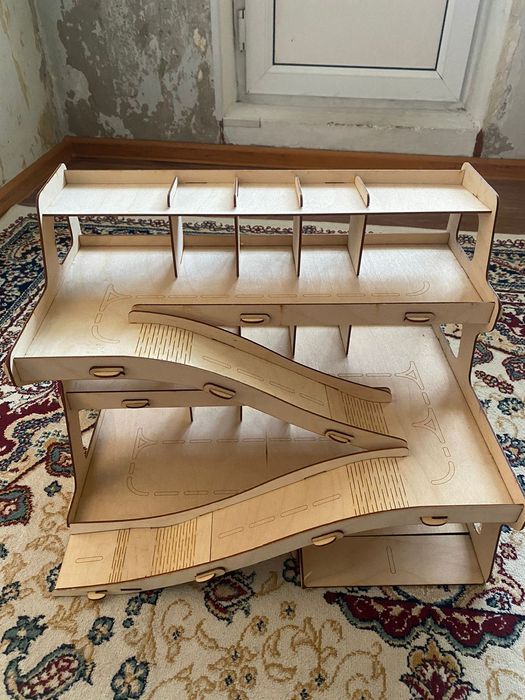 Продам гараж детский для машин