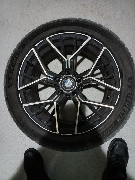 Джанти с гуми за BMW 18 ц. Спорт пакет