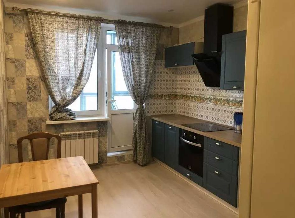 Дава се под наем Едностаен апартамент в Пловдив, Изгрев - 33 кв.м за 160.65 € - Снимка #1