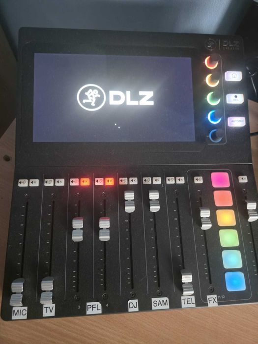 Mixer Mackie DLZ Creator - Digital (2700 Lei)