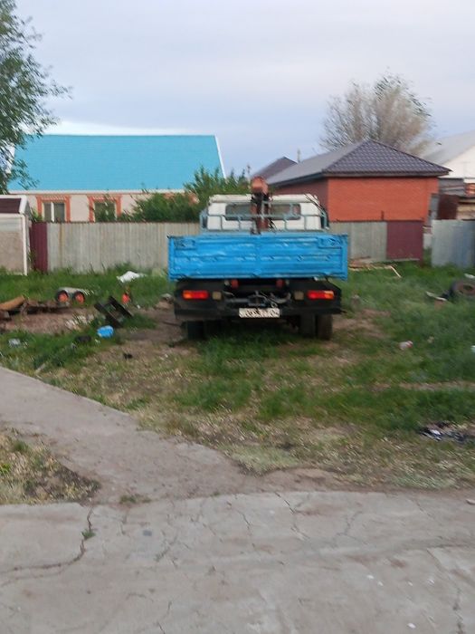 Продам манупулятор зил бычок.