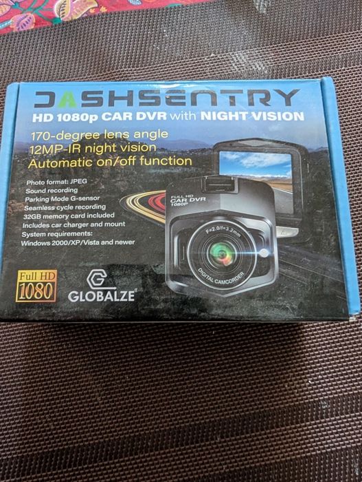 Cameră auto DVR Dashsentry Full HD 2080p.noua+card 32 GB inclus.