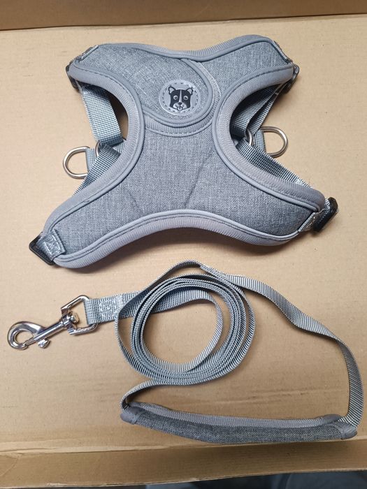 Нагръдник за куче (регулируем) с повод