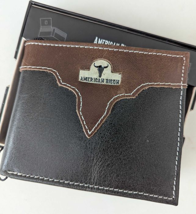 American Bison Bifold мъжко кафяво кожено портмоне от Сащ