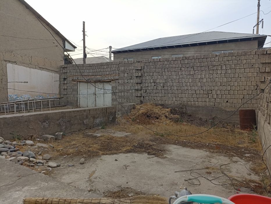 Срочно уй сотилади 4сотих 38минг $