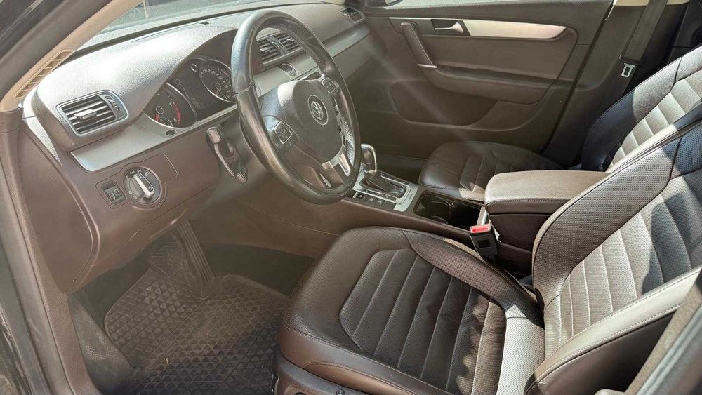 VOLKSWAGEN Passat 2011 — imagine 4
