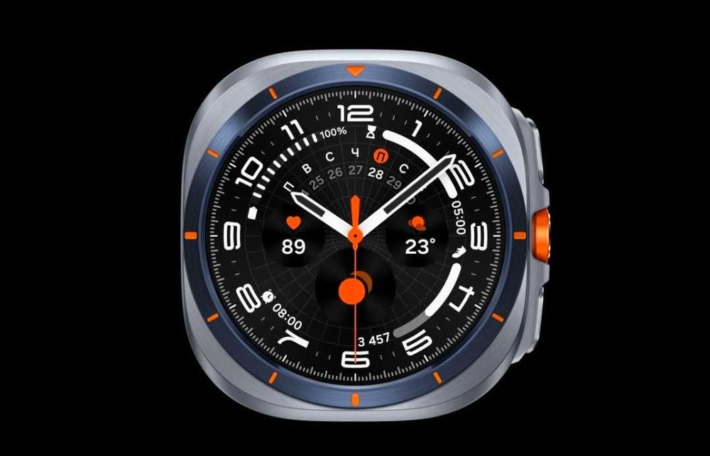 Samsung Galaxy Watch Ultra 2025, 64 GB, eSIM ecranul are o fisură în sticl