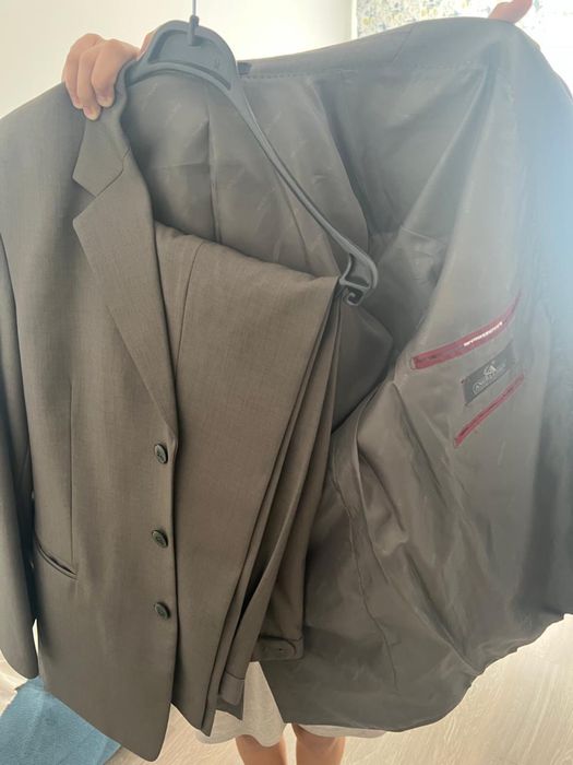 Продам мужской костюм