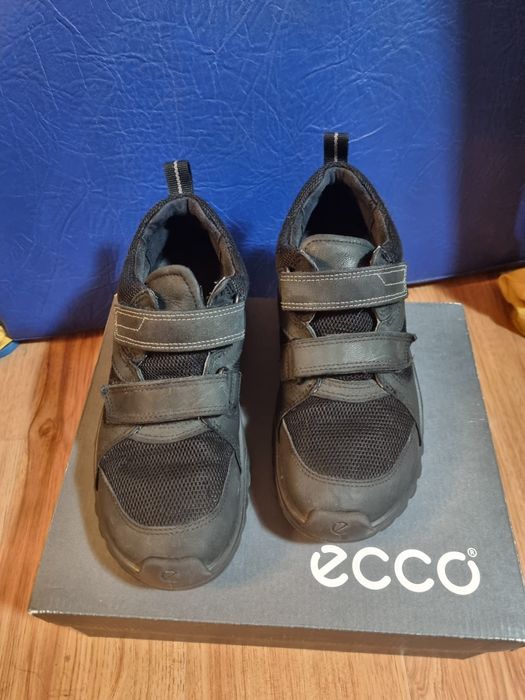 Кроссовки Ecco 35р