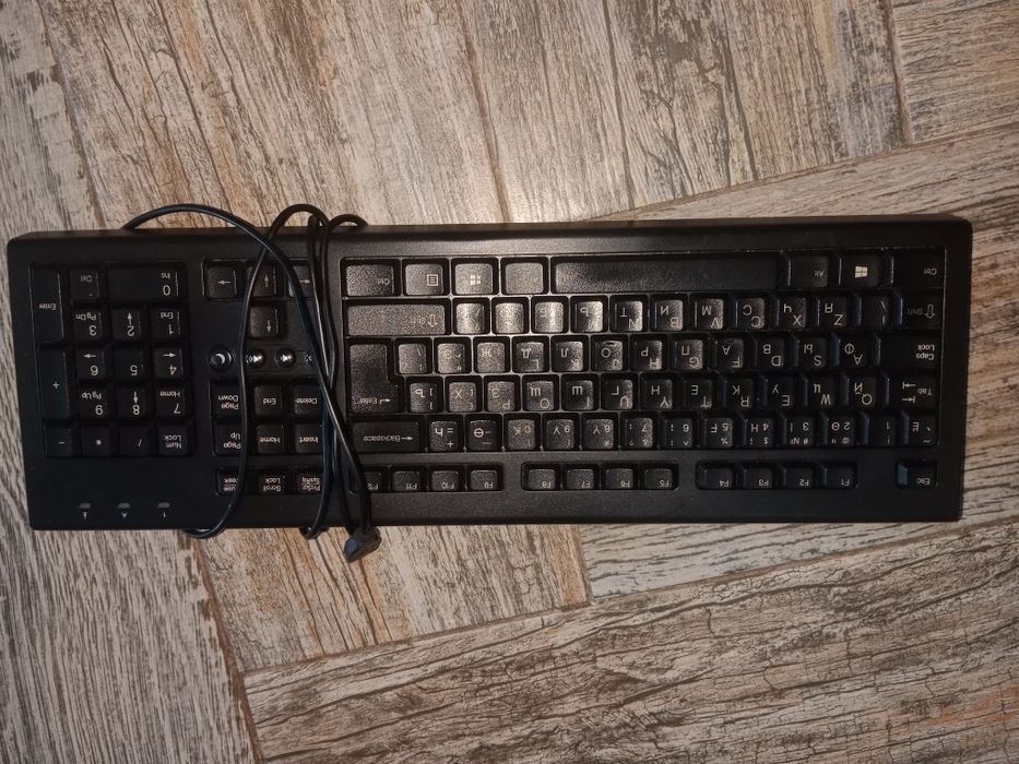 Продам клавиатуры, VGA кабели