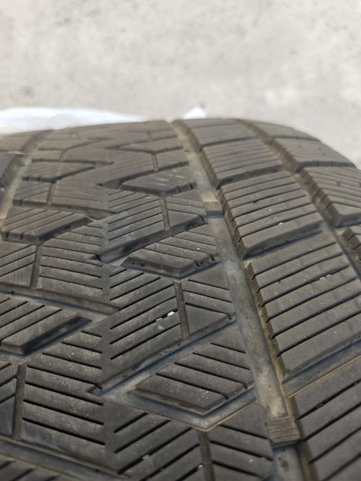 Гуми BMW X5 E53 спорт пакет, 255 50 r19 и 285 45 R19