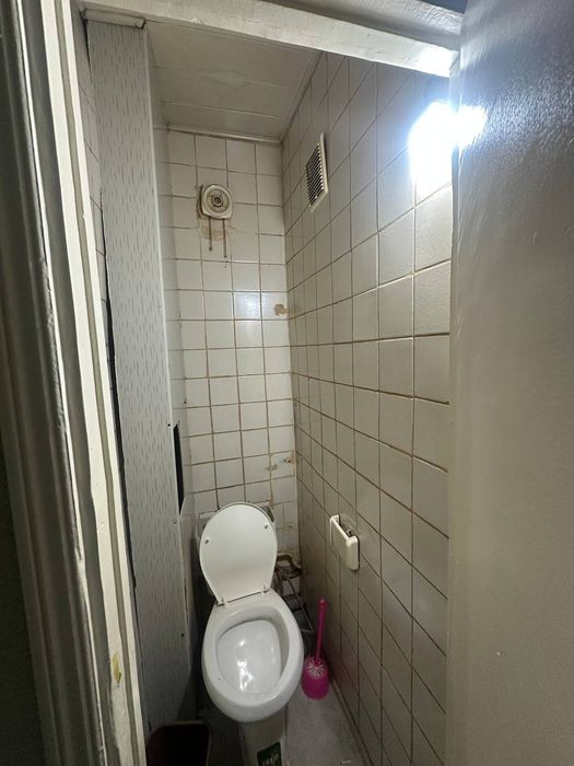 Алмазариски Район Квартира Арзон Нархга  Срочно Сотилади.