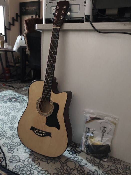 Gitara. Holati yaxshi