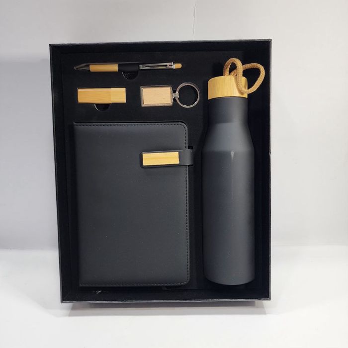 Стильный подарочный набор