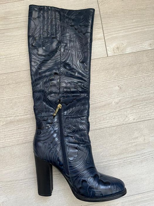 Продам сапоги новые кожаные.