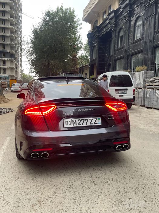 KIA stinger tvinturbo 3.3