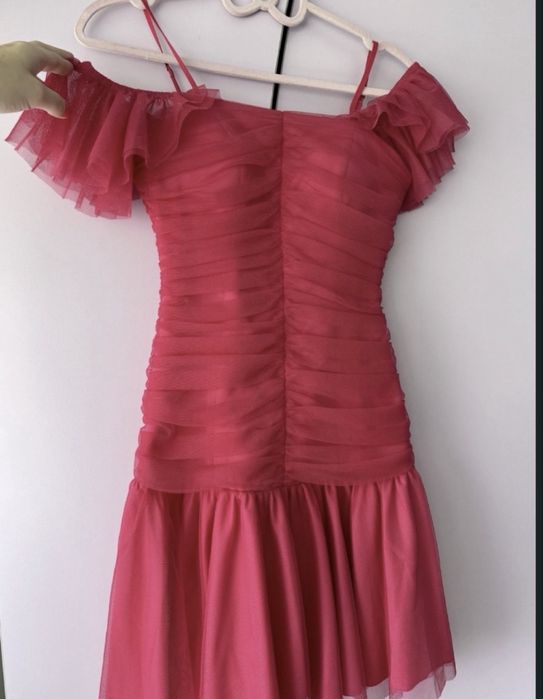 Официални рокли повод