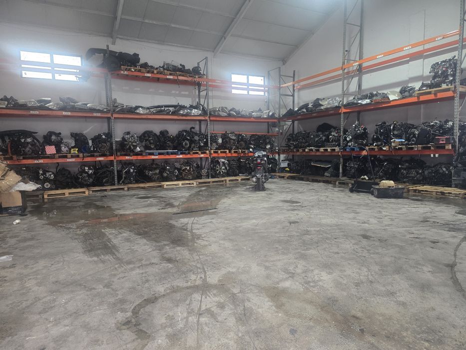 Dezmembrez autoutilitare iveco ford sprinter wolkswagen nissan renault Mitsubishi opel citroen nissan