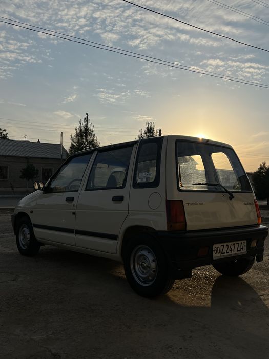 Tiko 2002 yil benzinda