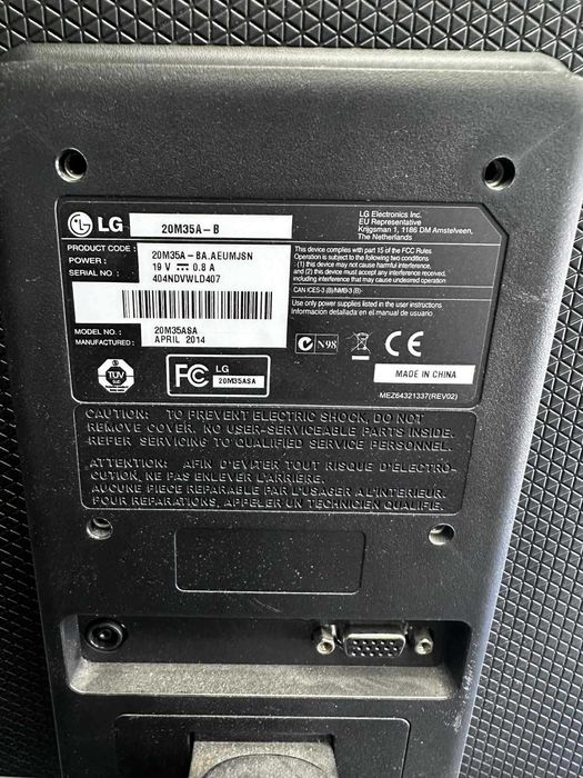 Монитор LG 20M35A
