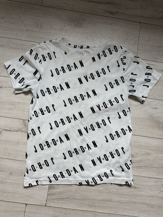 Tricou Air Jordan Essentials