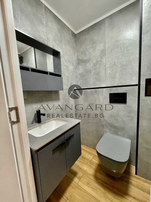 Продава се Тристаен апартамент в Пловдив, Христо Смирненски - 70 кв.м за 2057 €/кв.м - Снимка #7