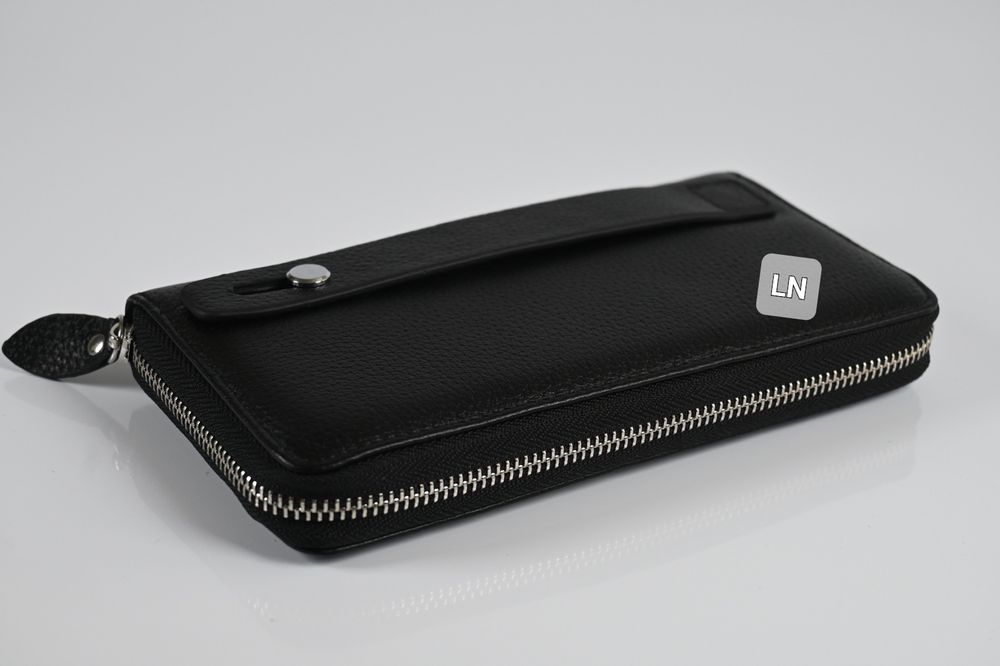 Дамско портмоне от 100% естествена кожа с цип и