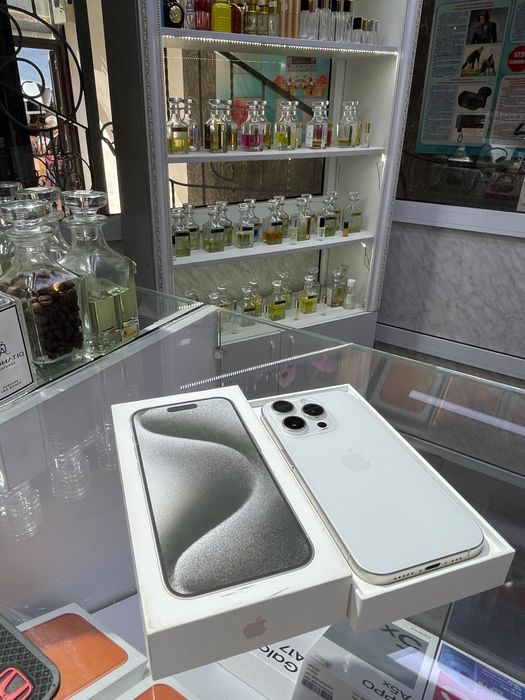 Iphone 15 pro , 256 gb