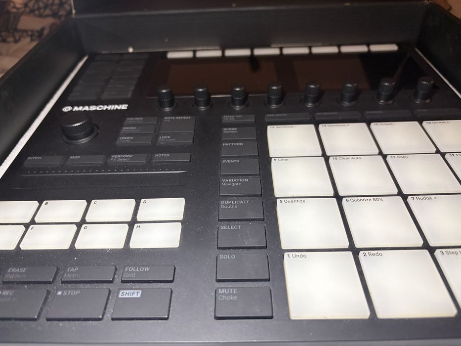 Native Instruments Maschine MK3