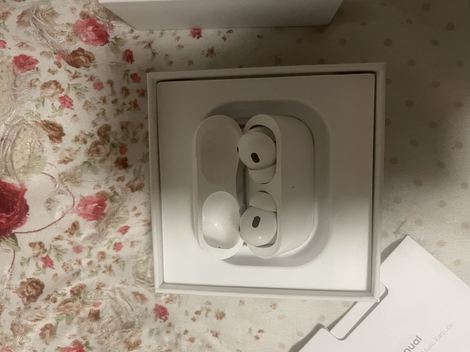 Airprods 4 pro de vanzare