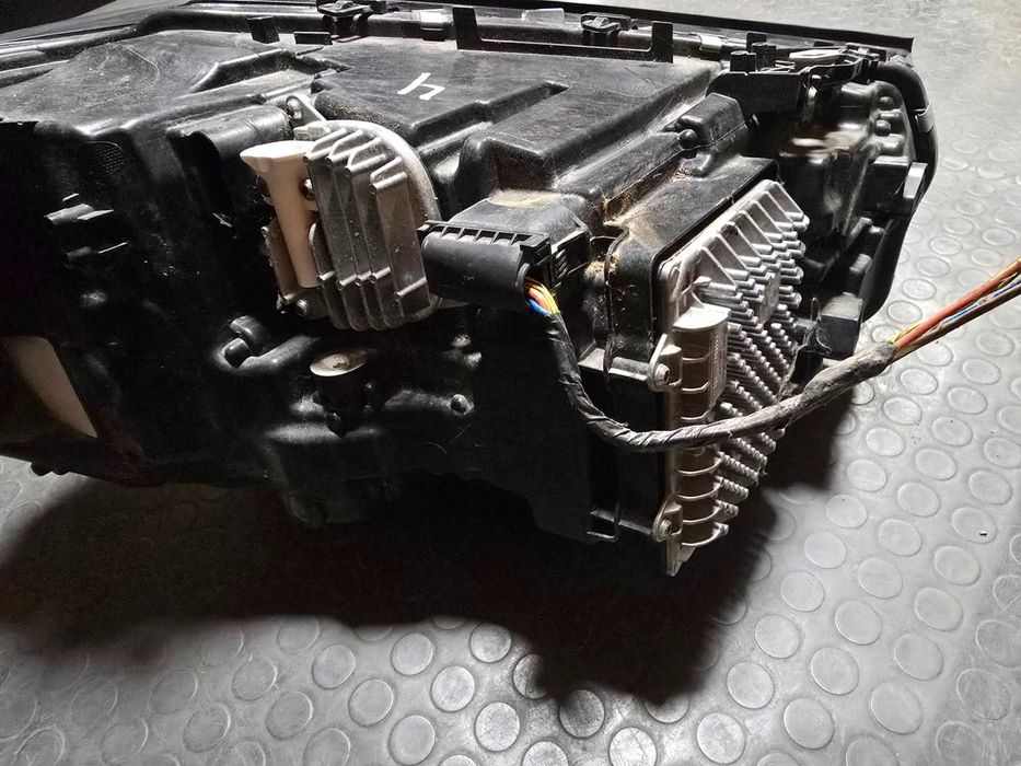 Ляв Adaptive LED фар за BMW X4 G02 - оборудван