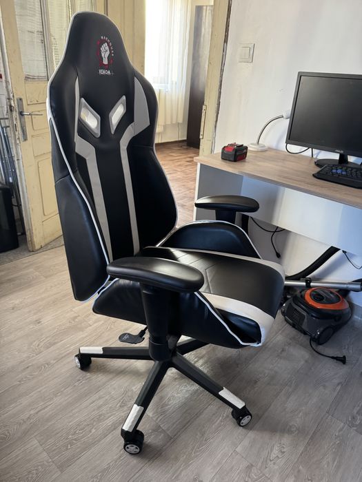 Scaun gaming Venom