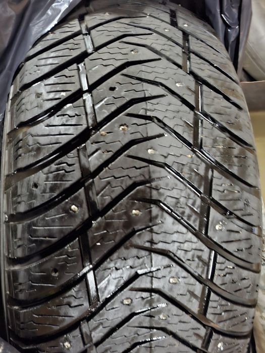 Срочно продам шины R 22