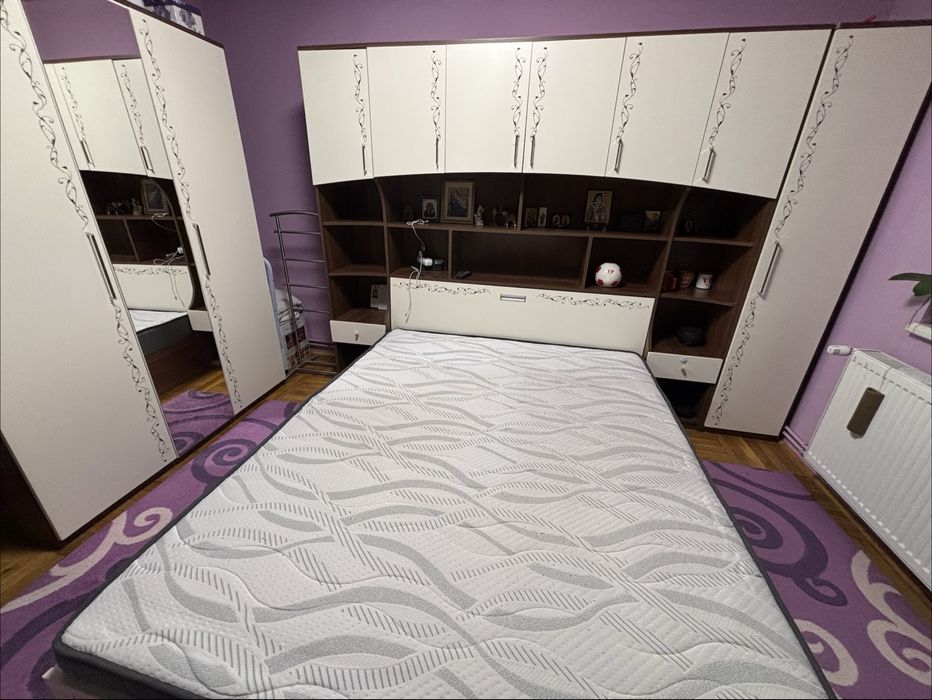 Vand mobila pentru dormitor