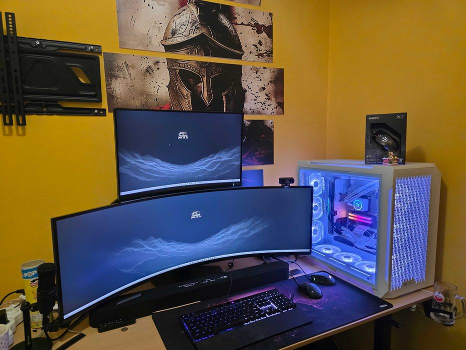 Monitor LED Samsung Gaming Odyssey G9 G95C LS49CG950EUXEN Curbat 49 inch DQHD VA 1 ms 240 Hz HDR FreeSync Premium Pro